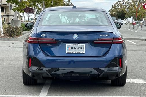 2026 BMW i5 eDrive40
