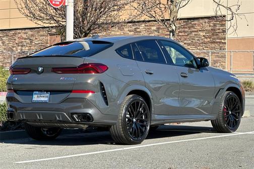 2026 BMW X6 M60i