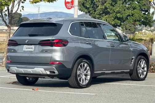 2026 BMW X5 sDrive40i