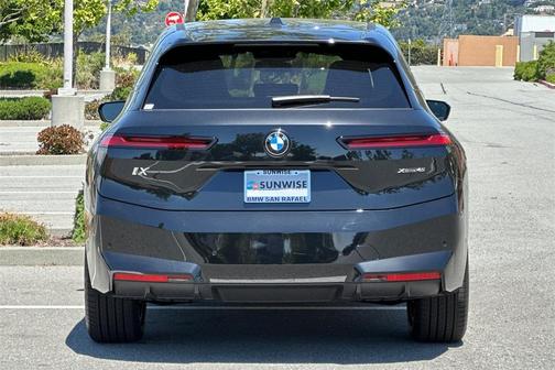 2026 BMW iX xDrive45