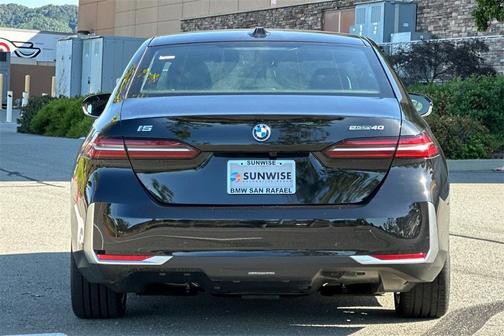 2024 BMW i5 eDrive40
