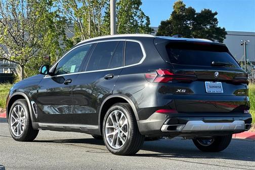 2025 BMW X5 xDrive40i
