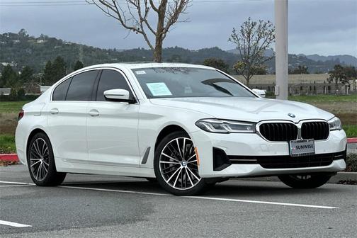 2022 BMW 540 i
