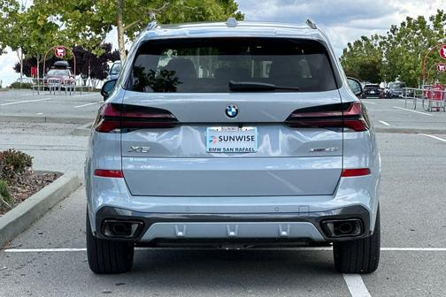 Gray Metallic 2026 BMW X5 xDrive40i