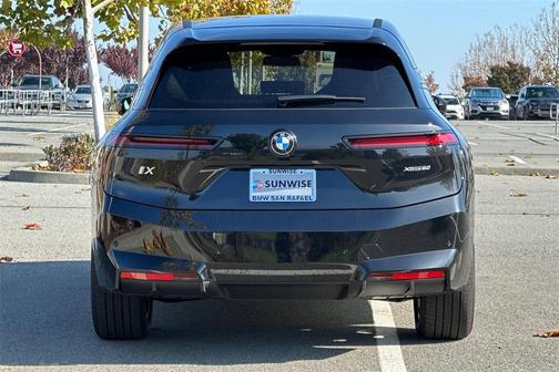 2026 BMW iX xDrive60