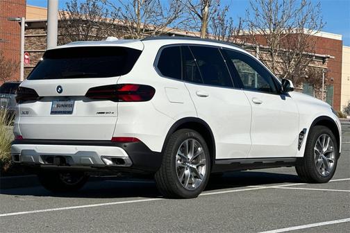 2026 BMW X5 PHEV xDrive50e