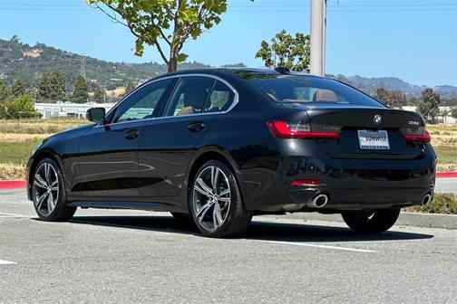 2024 BMW 330 i