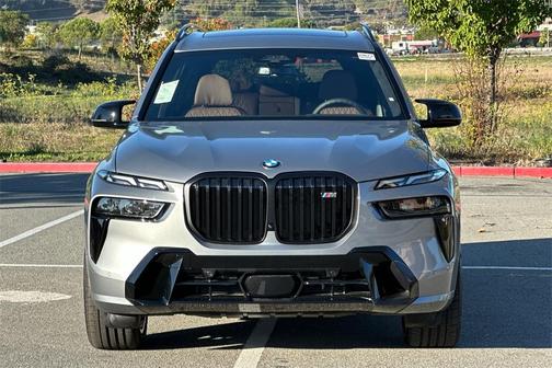2026 BMW X7 M60i