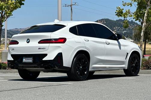 2023 BMW X4 M40i