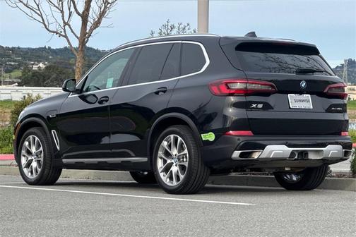 2023 BMW X5 PHEV xDrive45e