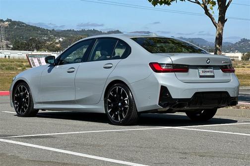 2025 BMW M340 i