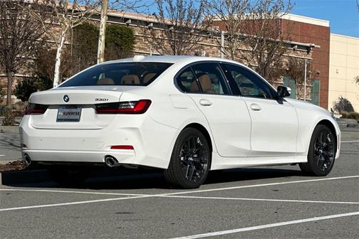 2026 BMW 330 i NA