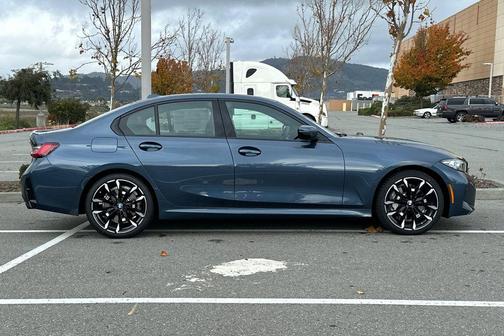 2026 BMW 330 i NA