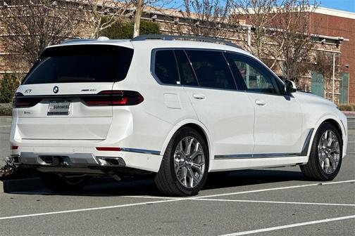 2026 BMW X7 xDrive40i