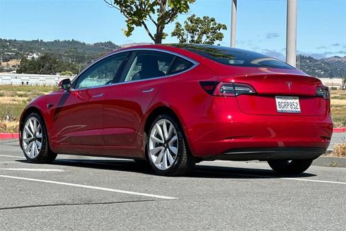 2018 Tesla Model 3 Performance