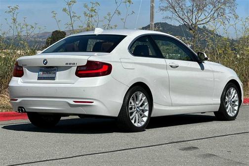 2015 BMW 228 i