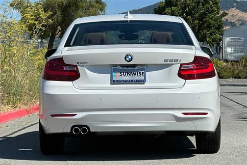 2015 BMW 228 i