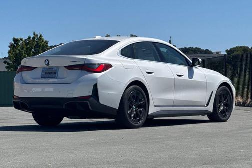 Mineral White Metallic 2026 BMW i4 Gran Coupe eDrive40