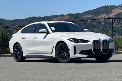 Mineral White Metallic 2026 BMW i4 Gran Coupe eDrive40