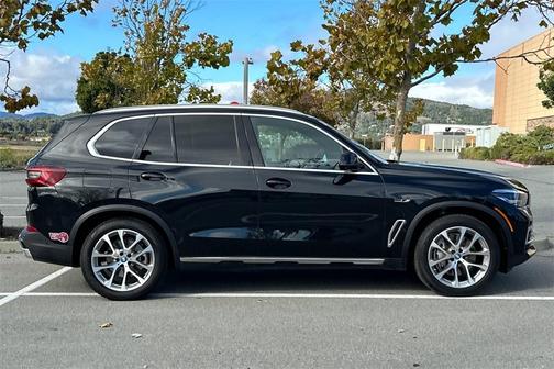 2023 BMW X5 PHEV xDrive45e