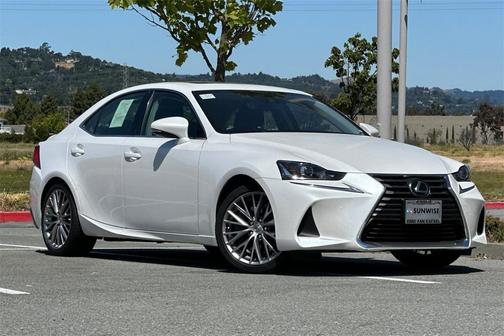 2018 Lexus IS 300 Base