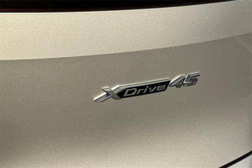 2026 BMW iX xDrive45