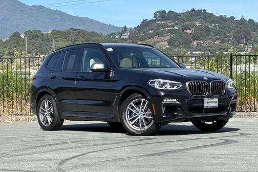 Black Sapphire Metallic 2018 BMW X3 M40i