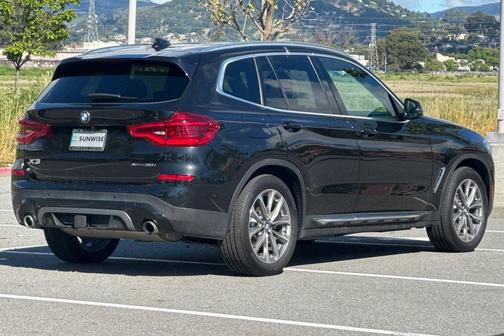 Black Sapphire Metallic 2019 BMW X3 xDrive30i