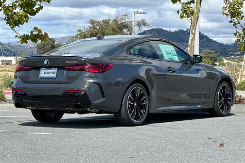2026 BMW M440 i xDrive