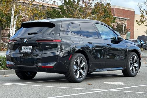 2026 BMW iX xDrive45