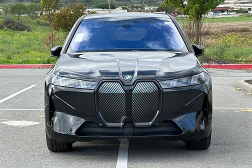 2026 BMW iX xDrive45