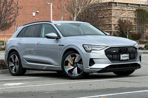 2023 Audi e-tron Premium Plus
