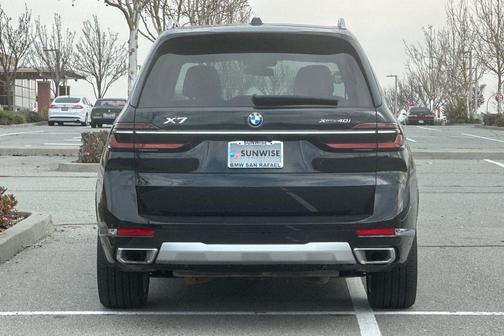 2023 BMW X7 xDrive40i