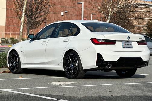 2023 BMW 330e 330e