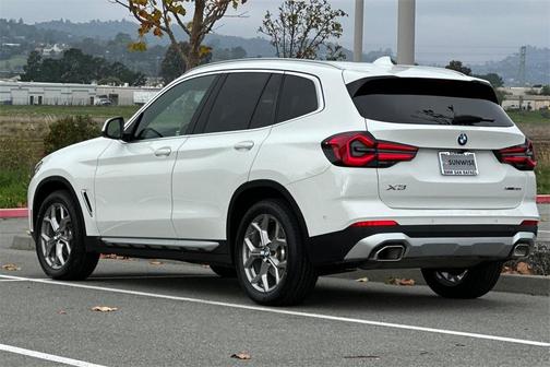 2023 BMW X3 xDrive30i
