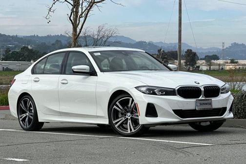 2023 BMW 330 i