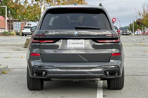2026 BMW X7 xDrive40i
