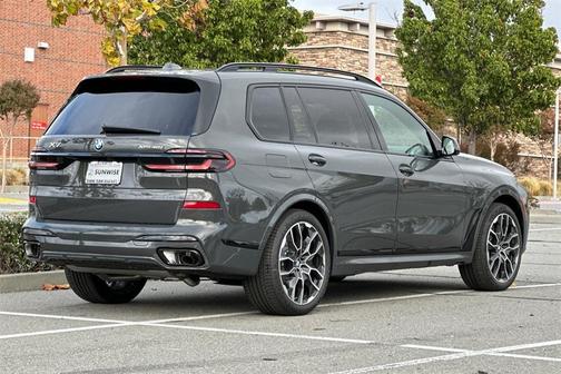 2026 BMW X7 xDrive40i