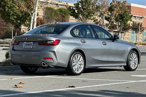 2023 BMW 330e xDrive