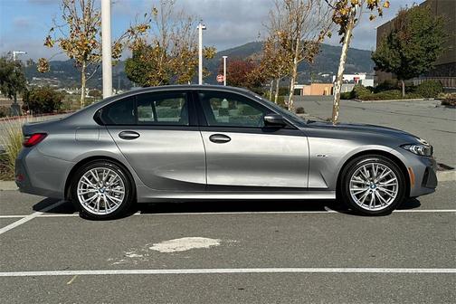 2023 BMW 330e xDrive