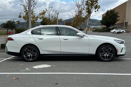 2026 BMW i5 eDrive40