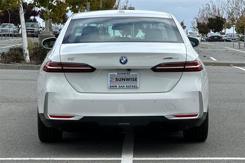 2026 BMW i5 eDrive40