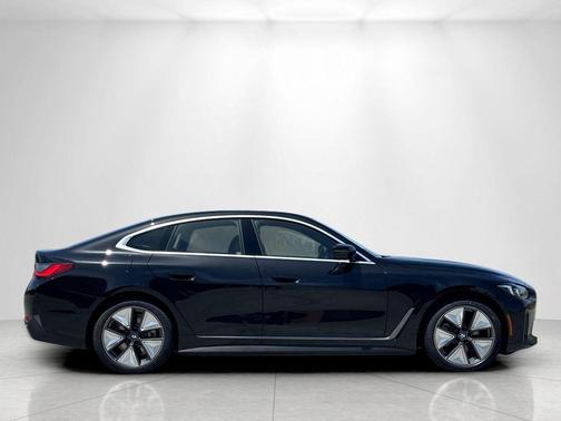 Black Sapphire Metallic 2026 BMW i4 Gran Coupe eDrive40