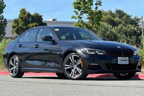 2022 BMW 330e xDrive