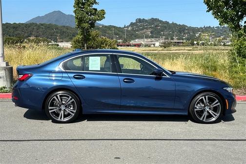 2024 BMW 330 i