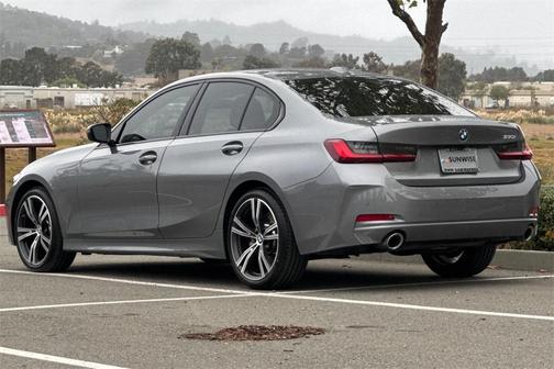 2023 BMW 330 i
