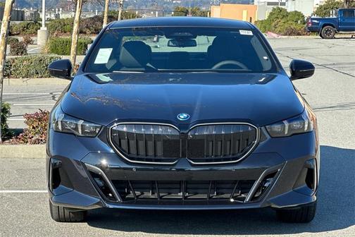 2026 BMW 550e xDrive