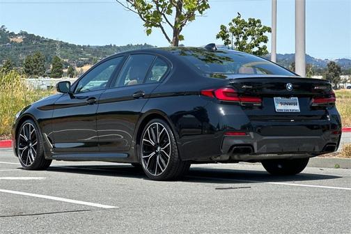 2022 BMW M550 i xDrive