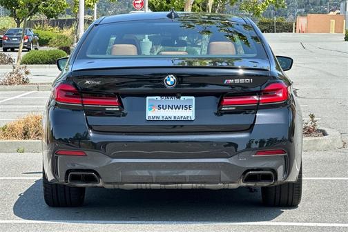 2022 BMW M550 i xDrive