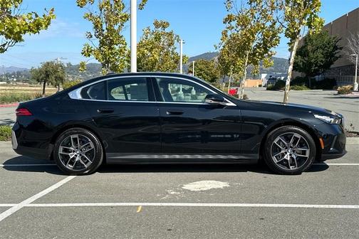 2026 BMW i5 eDrive40